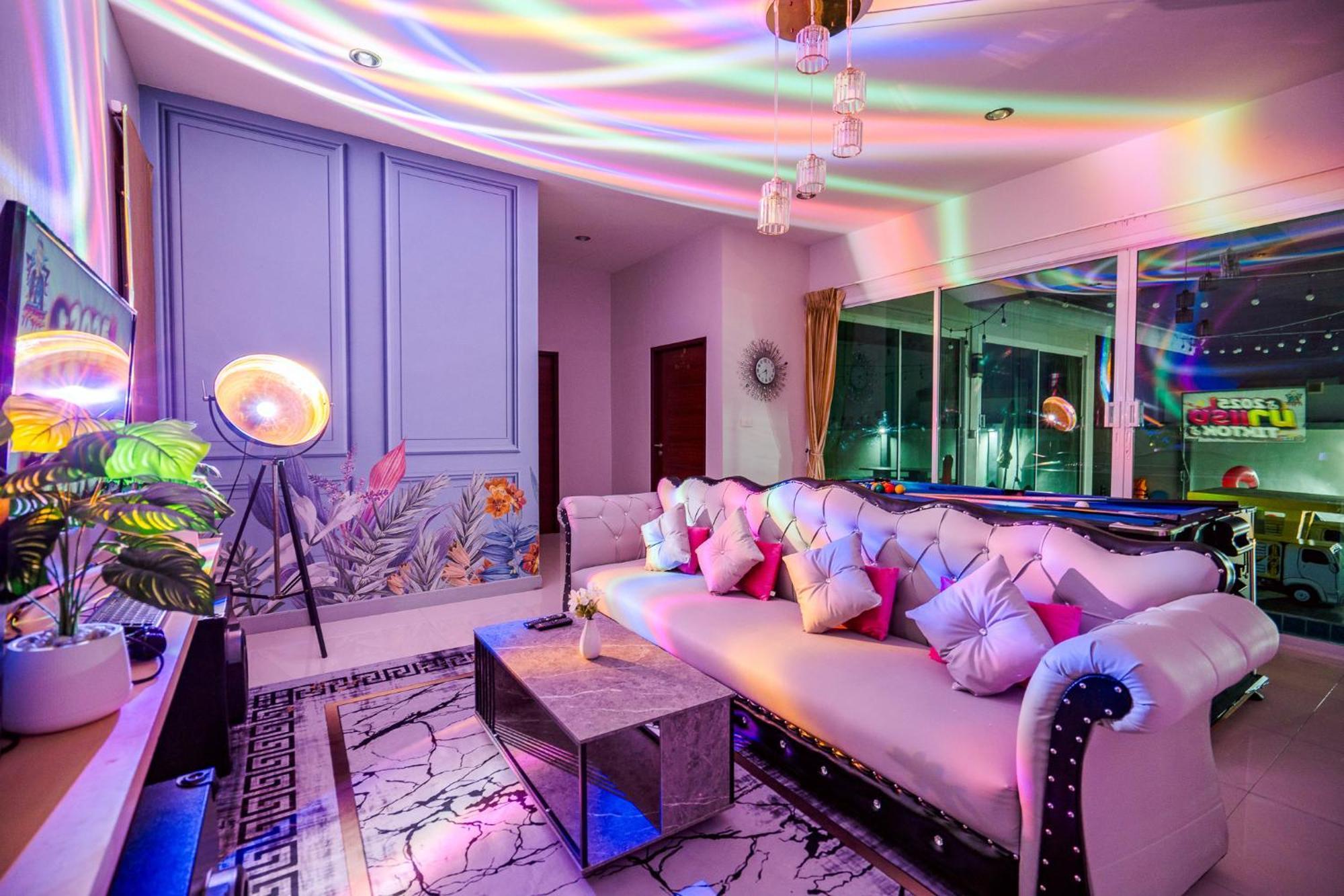 Villa M4 Billion Pool Cha-Am